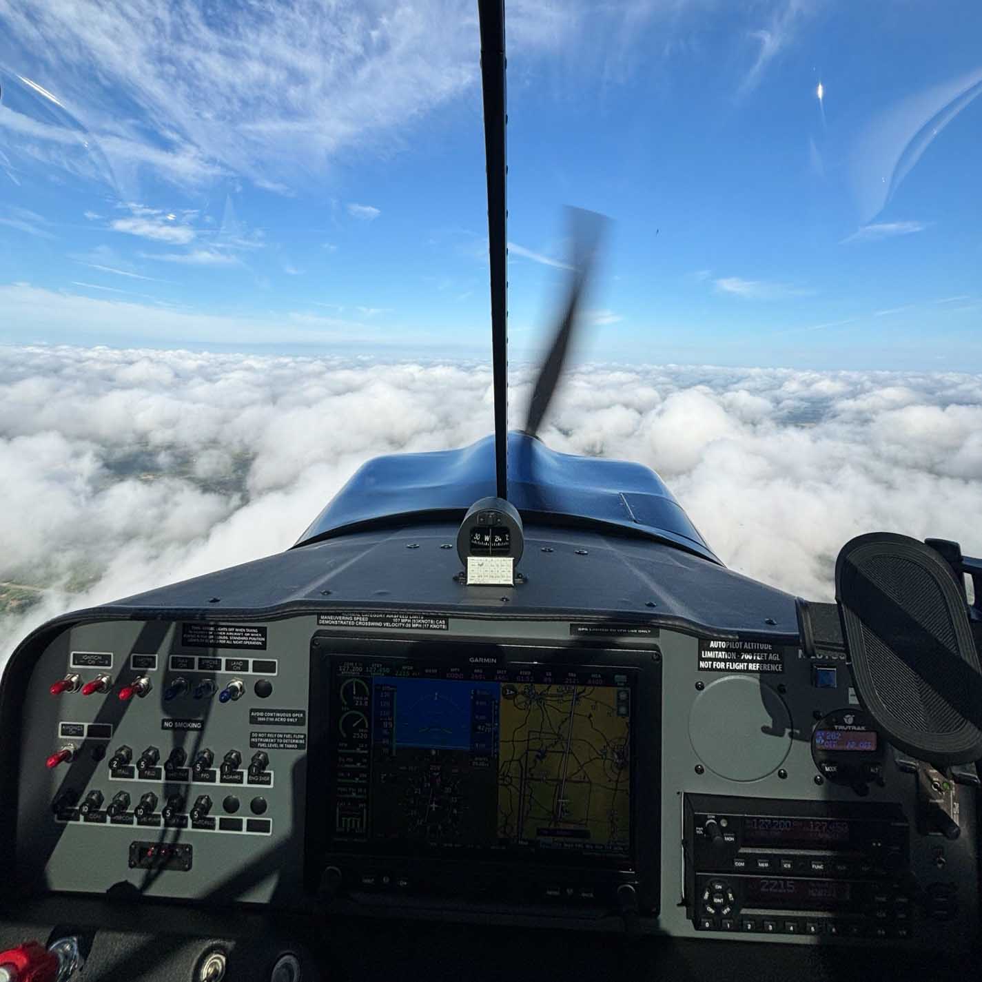 Super Decathlon N207JJ — cockpit panel