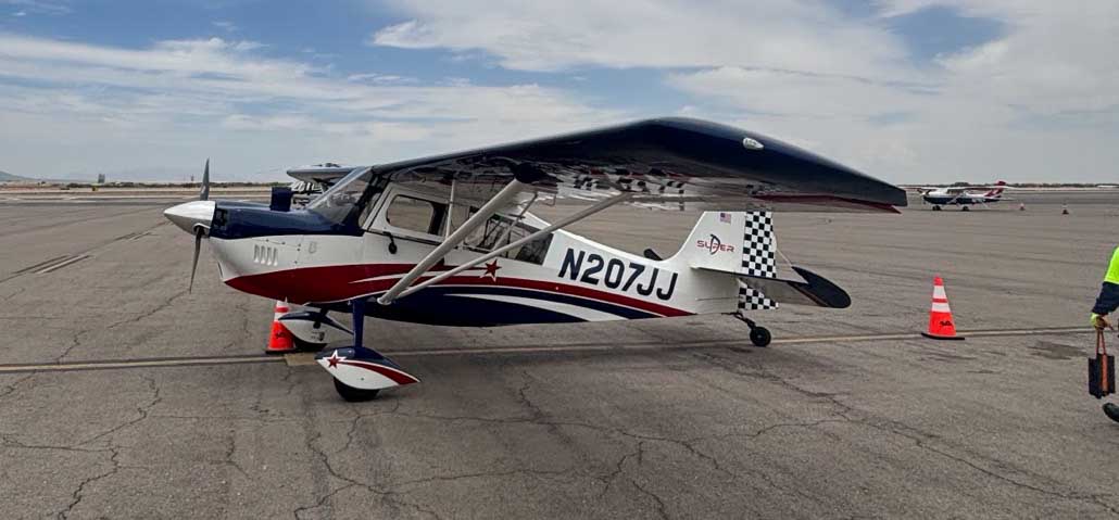 Super Decathlon N207JJ — taxiing out